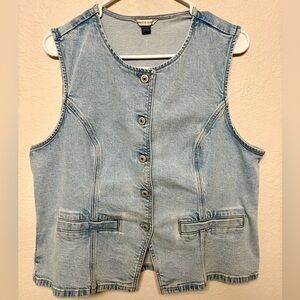 Crew Neck Button-Up Denim Vest
